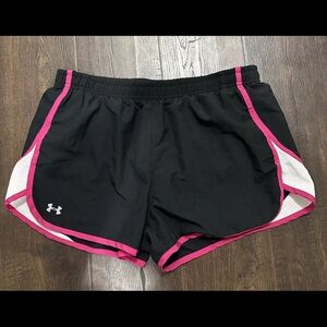 Under Armour Womens M Loose Lightweight Black Pink White Track Athletic Shorts